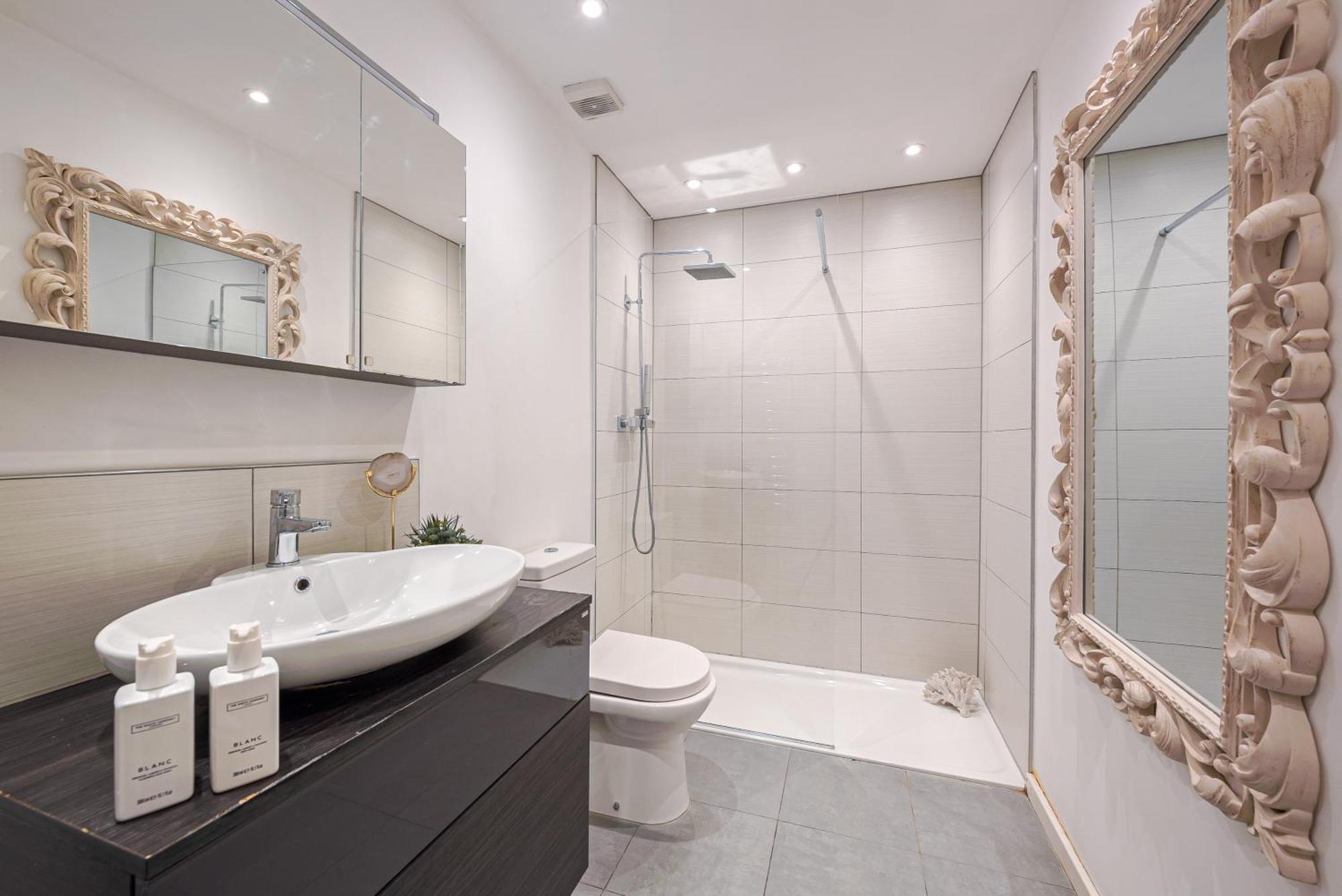 Luxury 3-Bedroom House In Belgravia London Prime Location And Stylish Stay *