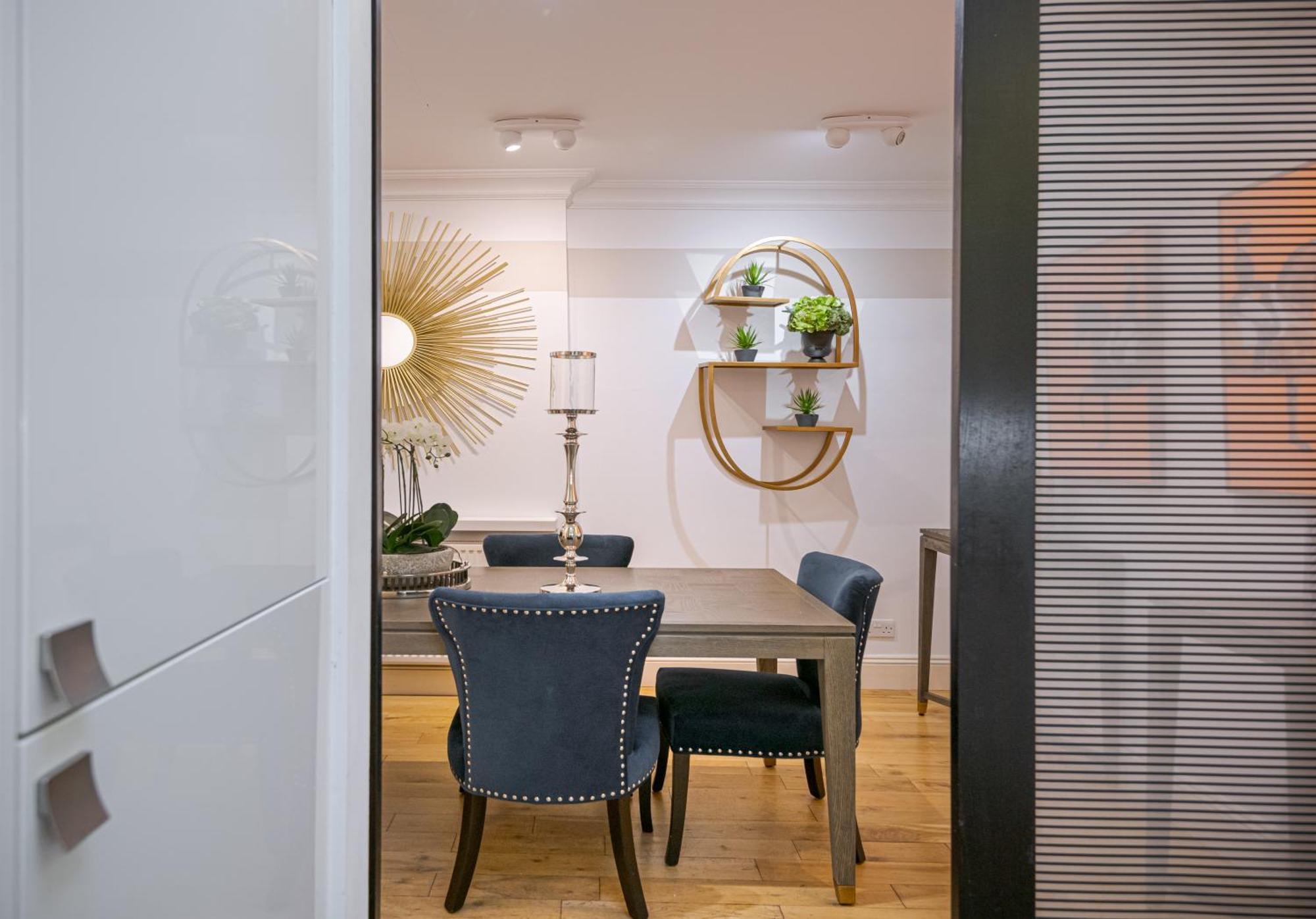 Luxury 3-Bedroom House In Belgravia London Prime Location And Stylish Stay