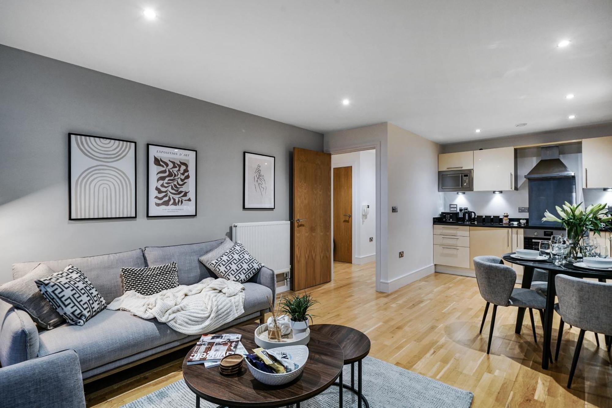 Leilighet Spacious 1 Bed Flat With Balcony Minutes Walk To Canary Wharf London