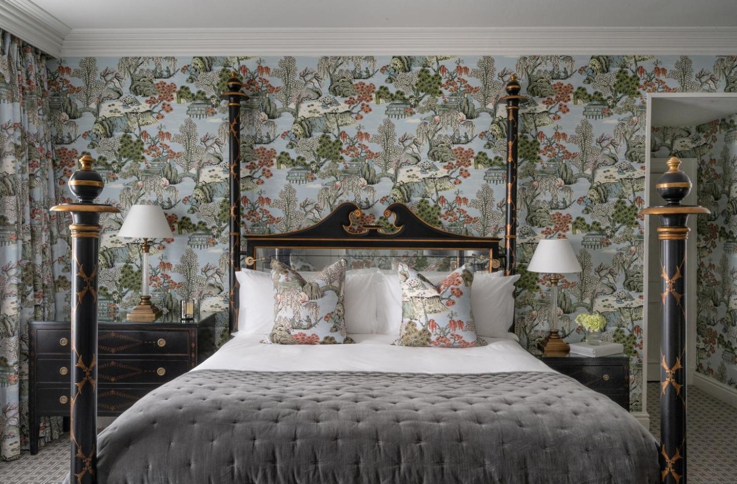 The Kensington Hotel 5*