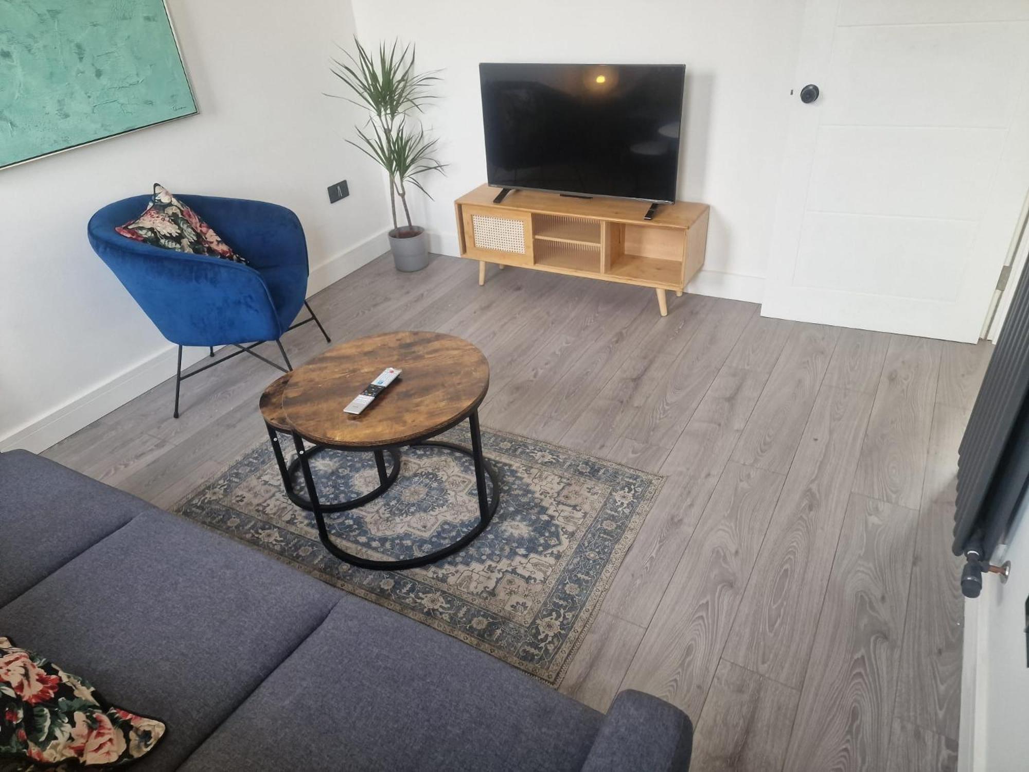 Richmond Apartment