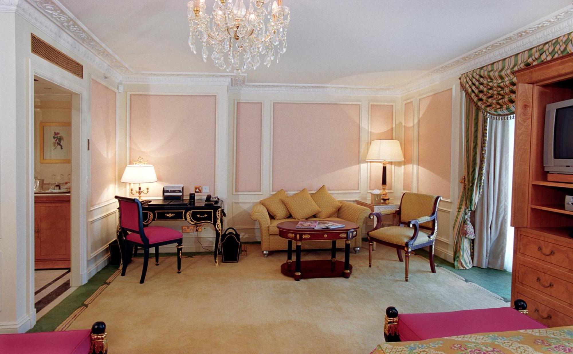 Hotel Bentley 5*