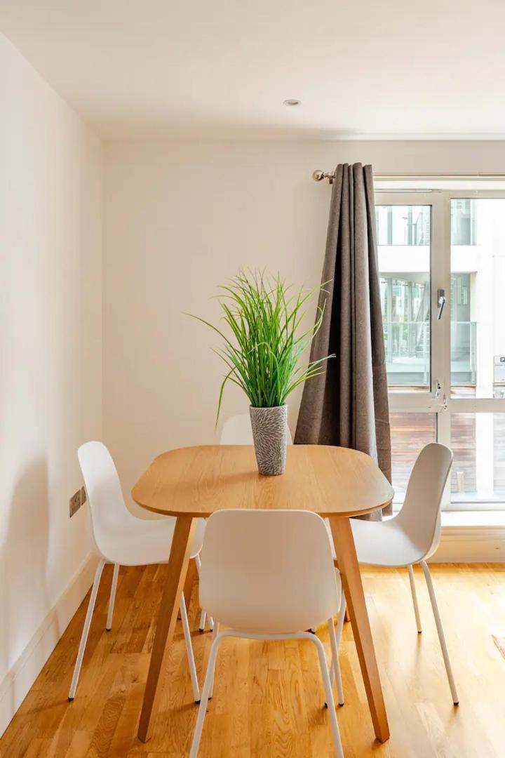 Appartement Brand New Flat In With Car Park *