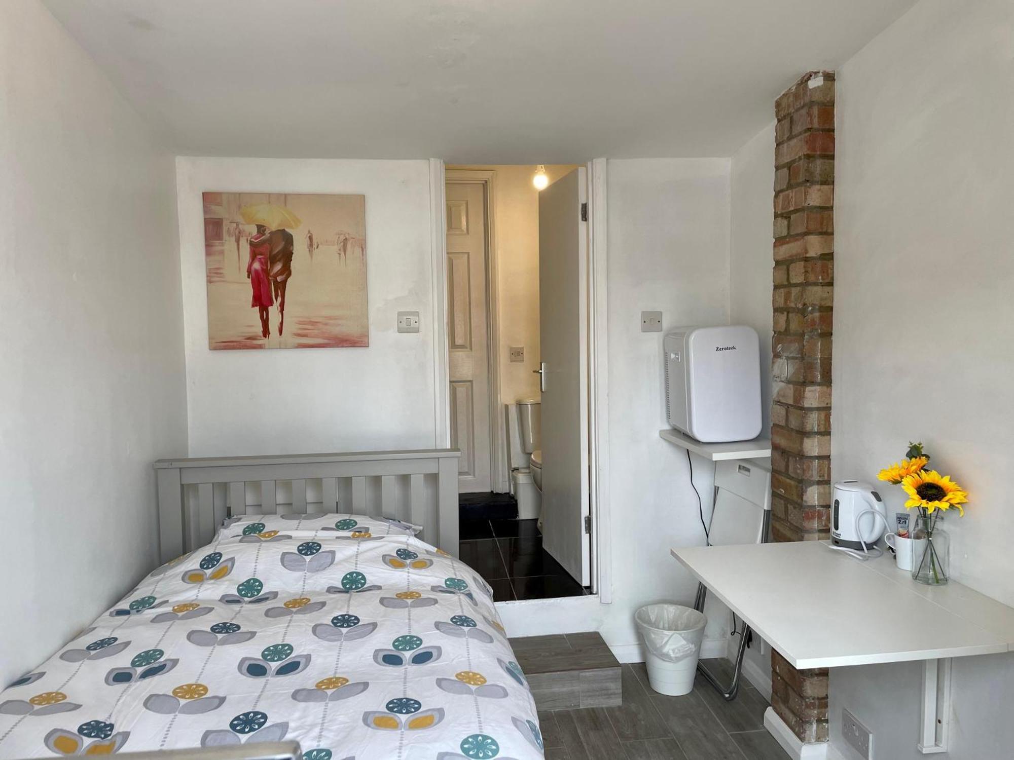 Guest house At Eej *