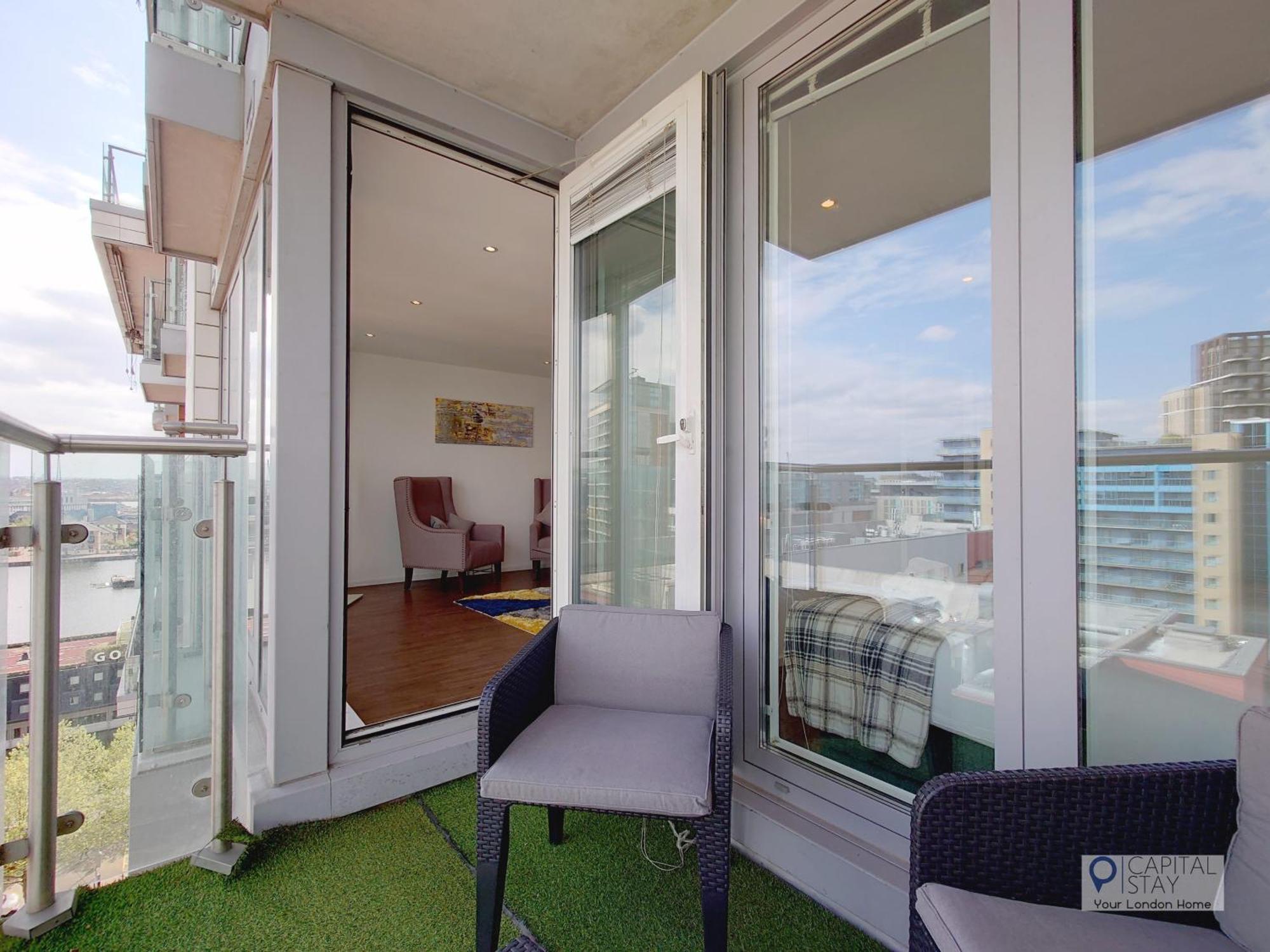 Deluxe Two Bed By Excel & O2 Leilighet London