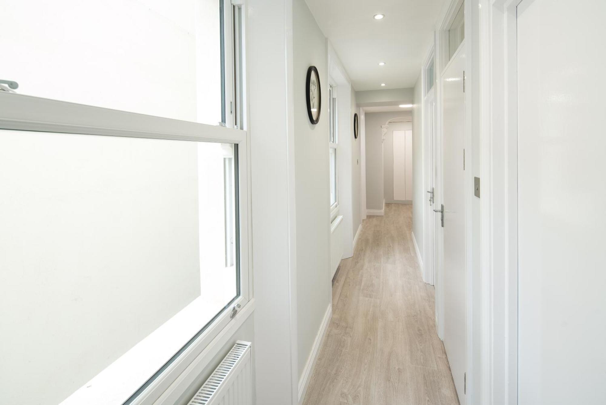 Tranquil Trio Bedrooms Apartment