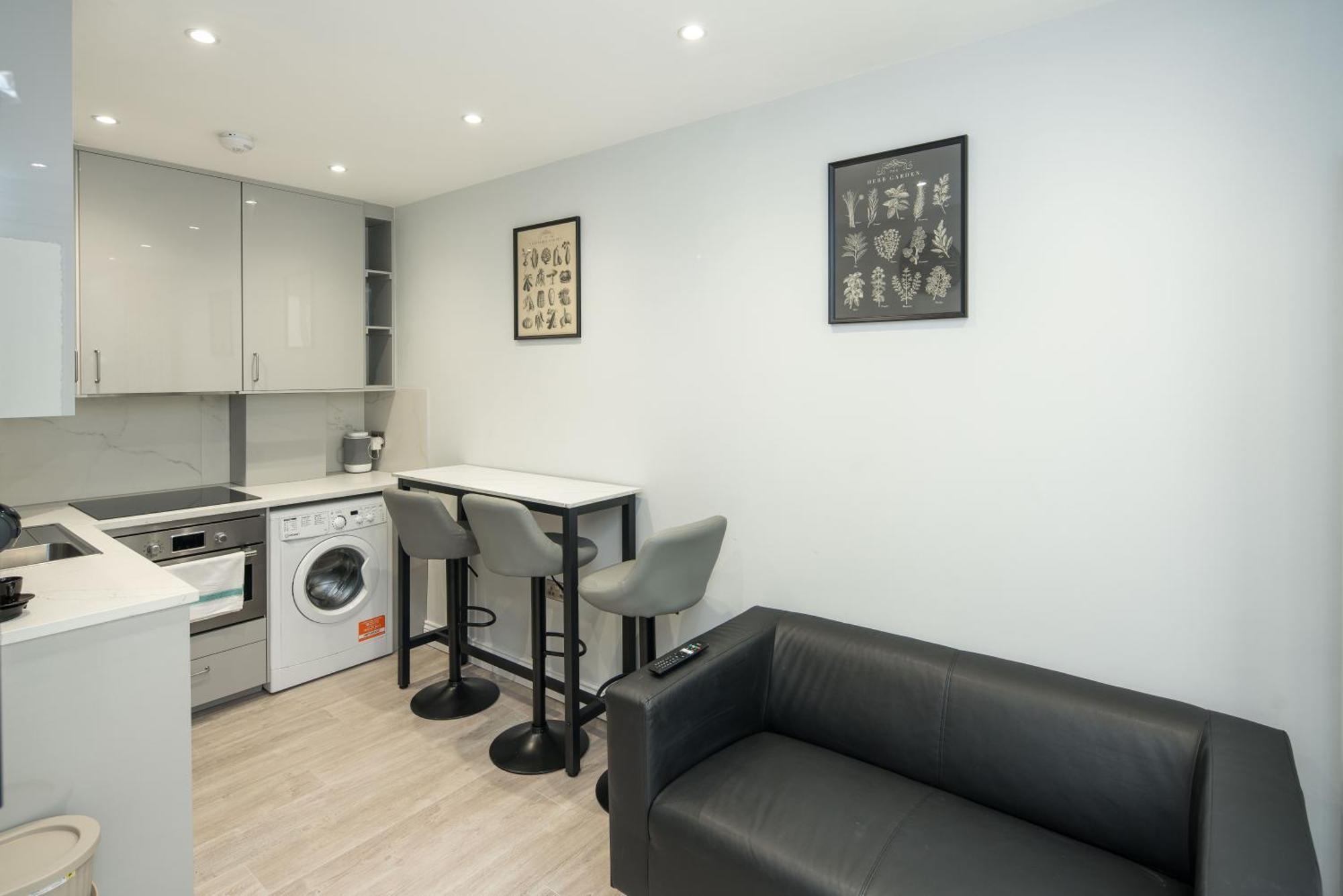 Apartment Tranquil Trio Bedrooms *