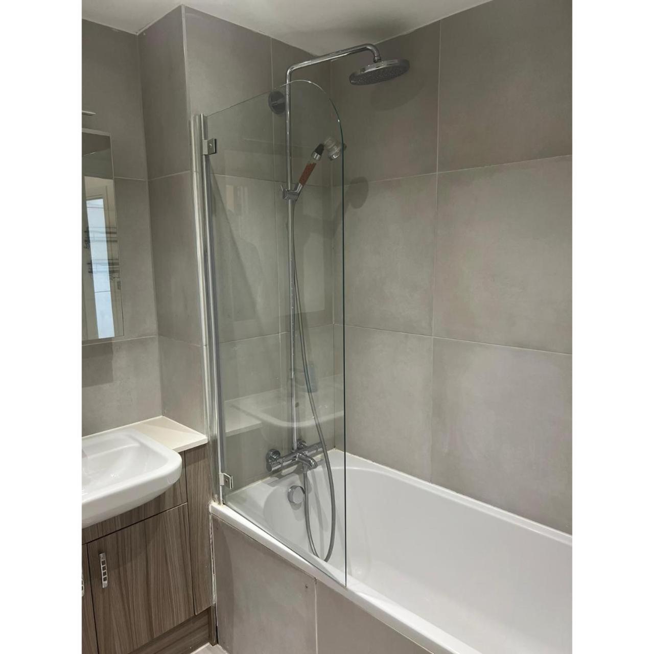 Spacious 1 Bedroom Flat In Kilburn Park F55 Appartement *