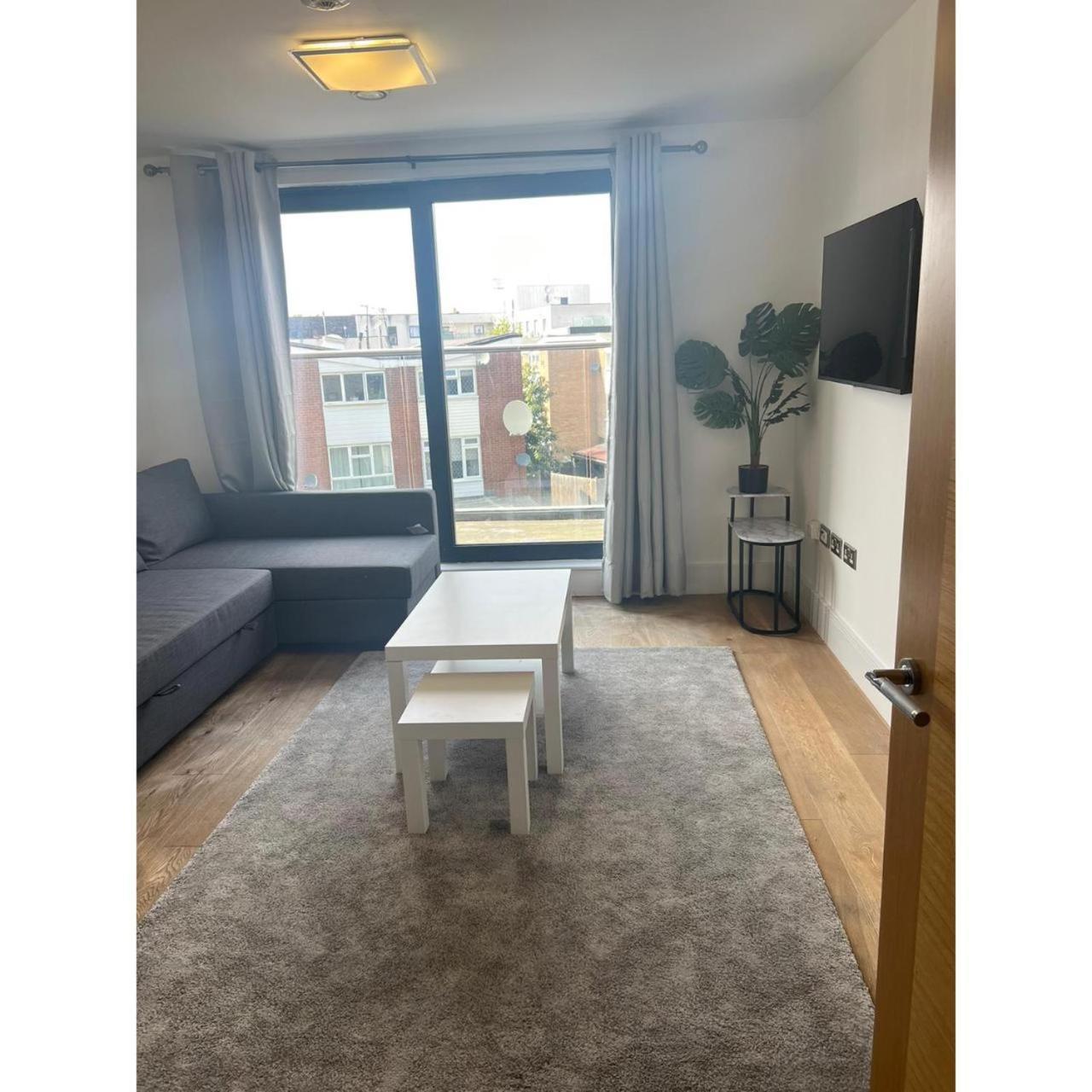 Appartement Spacious 1 Bedroom Flat In Kilburn Park F55 Londen
