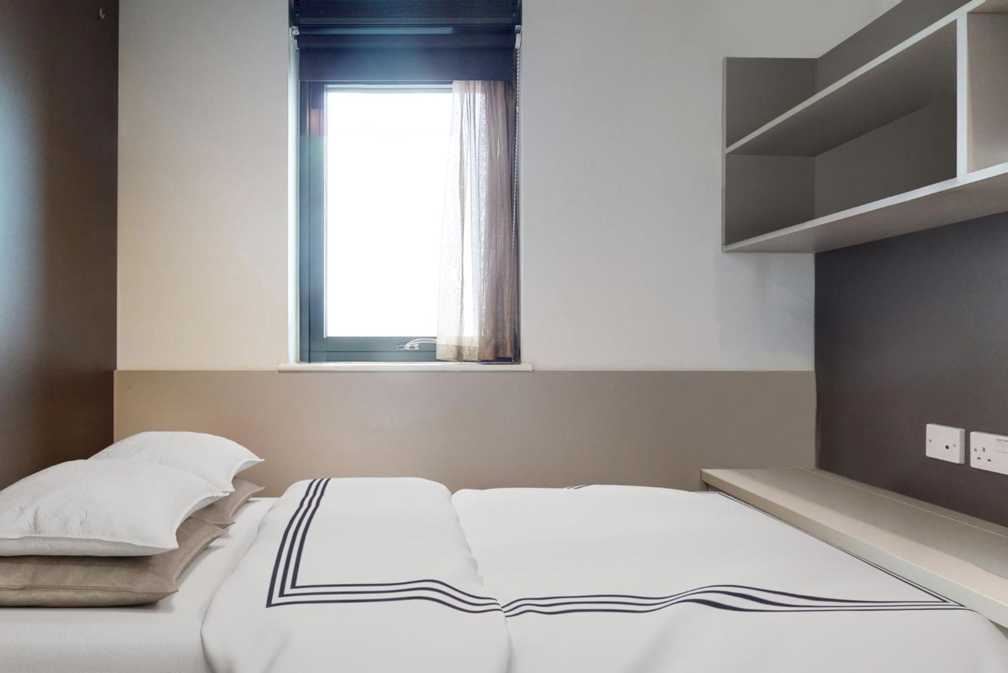 Chapter Ealing: With Tube Station Access Apartment
