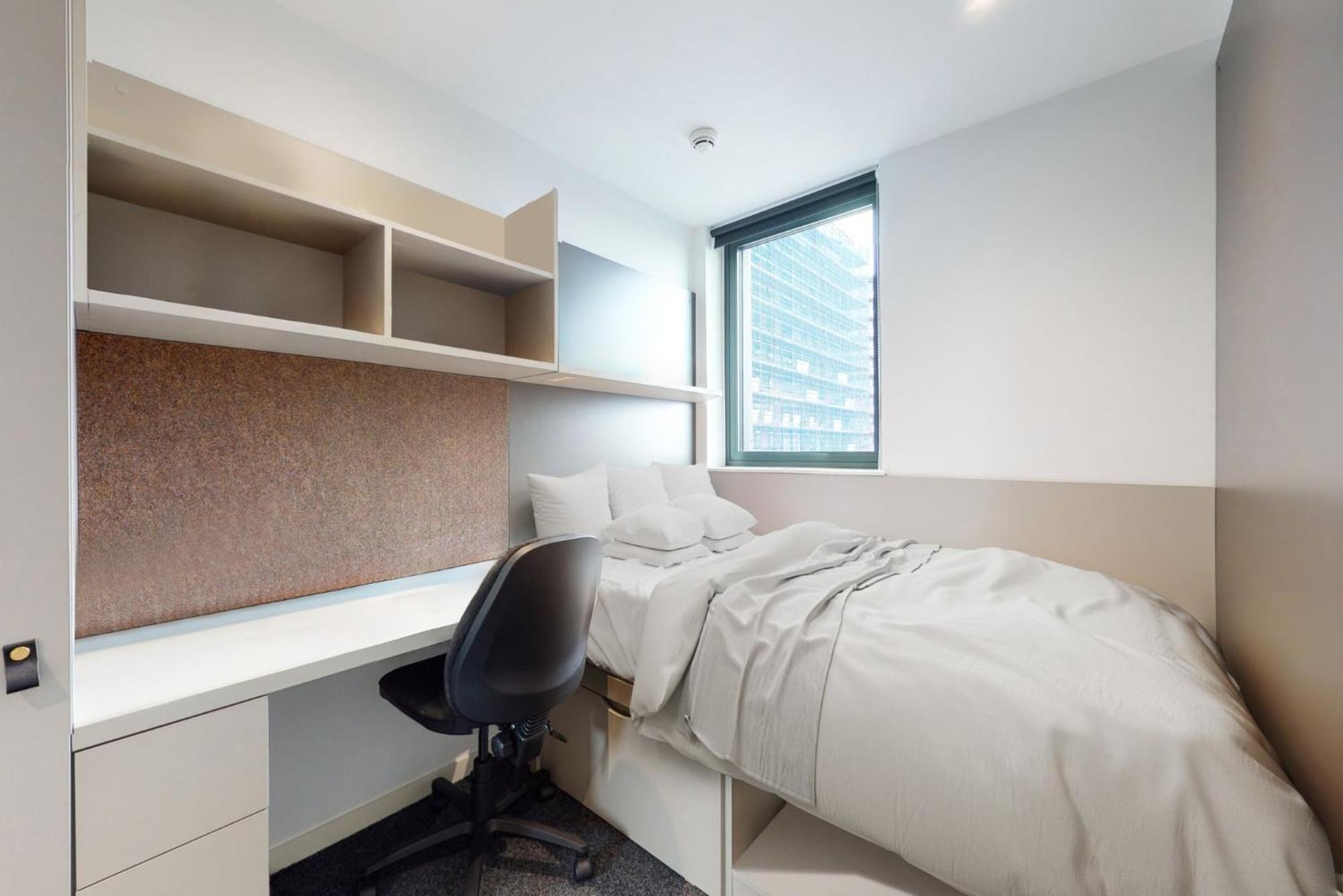 Chapter Ealing: With Tube Station Access Apartment London