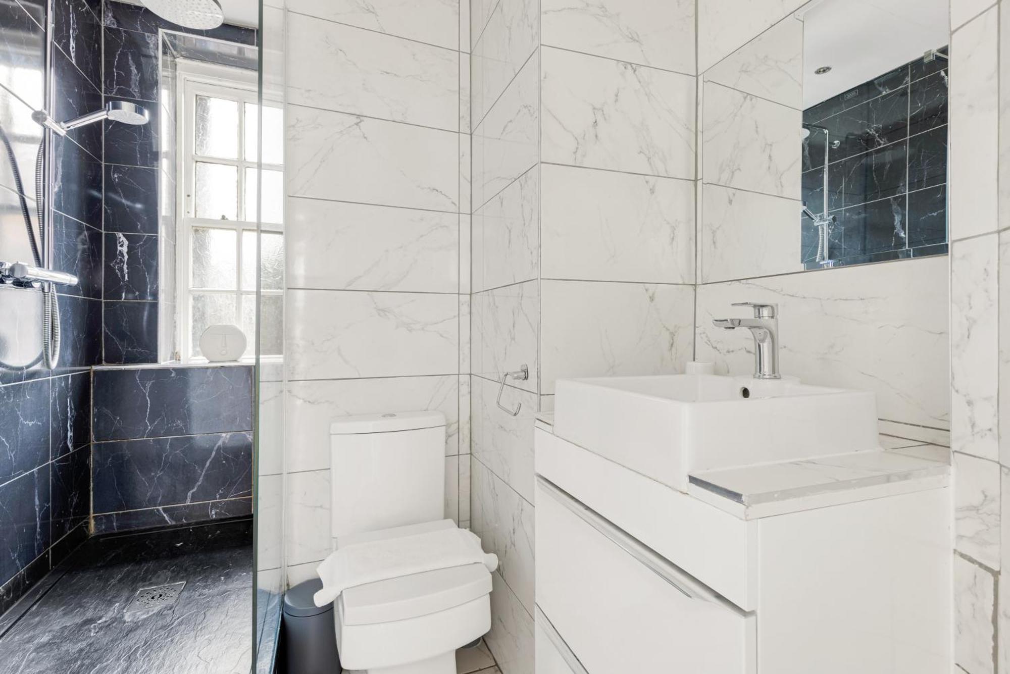 The Bow Road Collection Londen