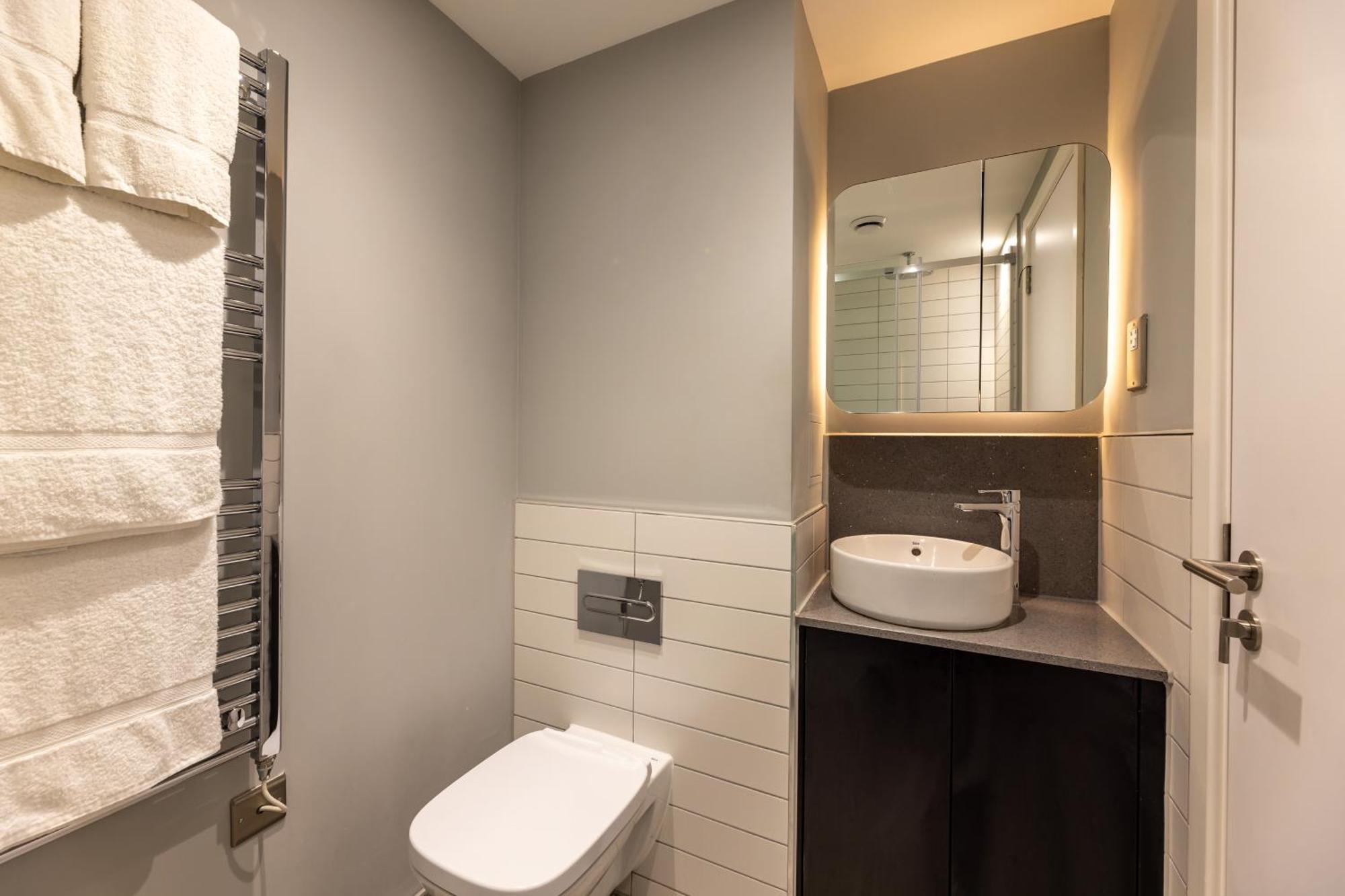 Apartment Wem Tower London