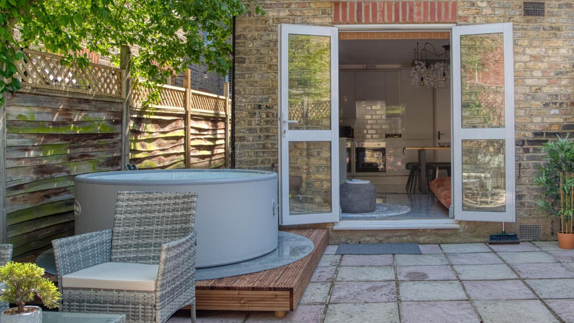 Leilighet Hammersmith - Hot Tub, Cinema & Gaming *