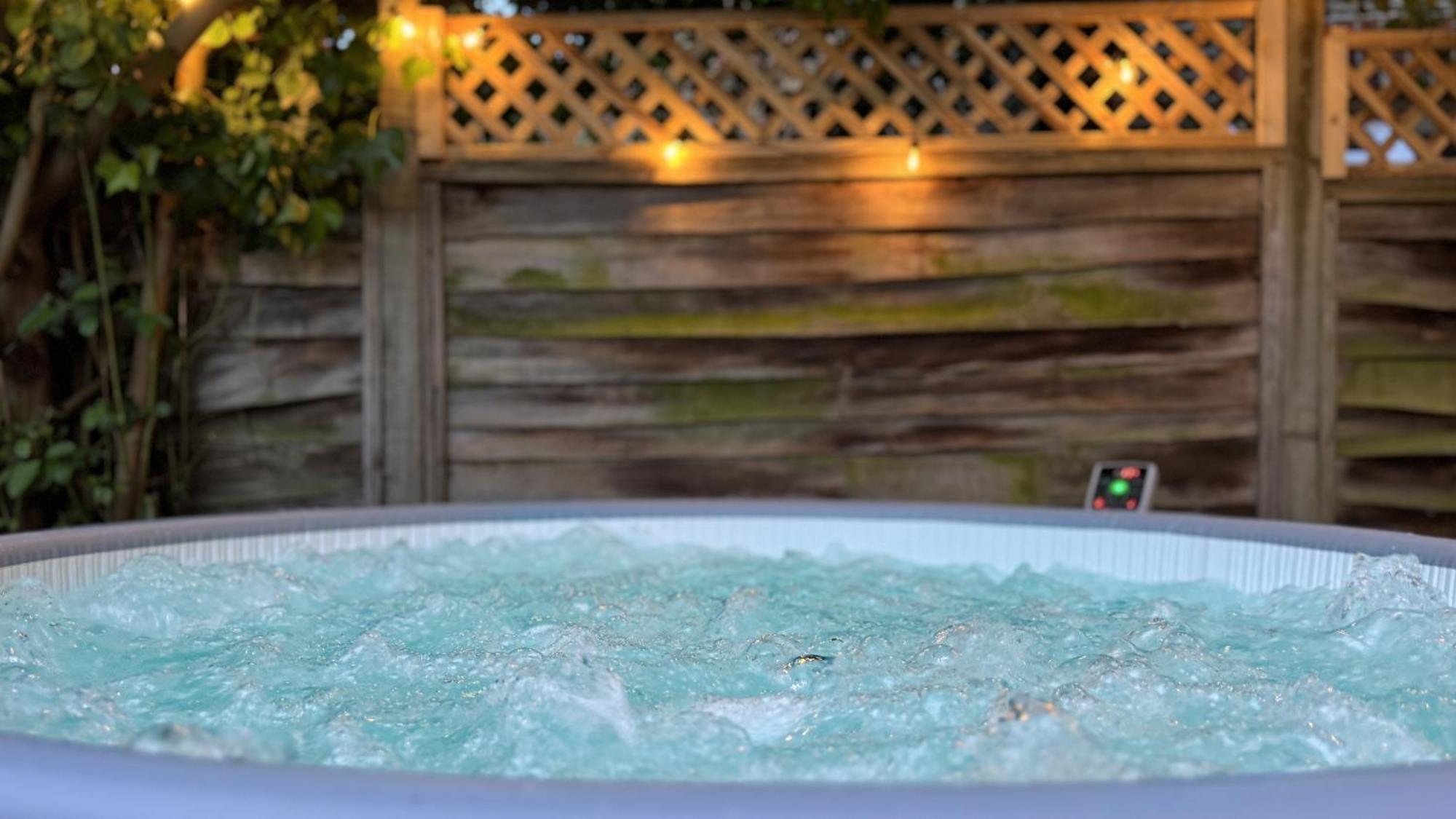 Leilighet Hammersmith - Hot Tub, Cinema & Gaming London