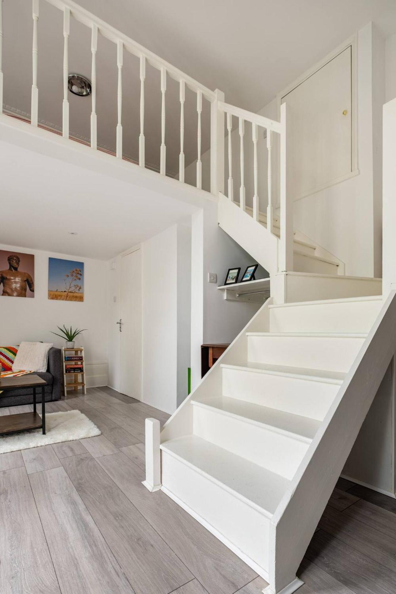 West Oasis - Escape From Chaos Appartement Londen