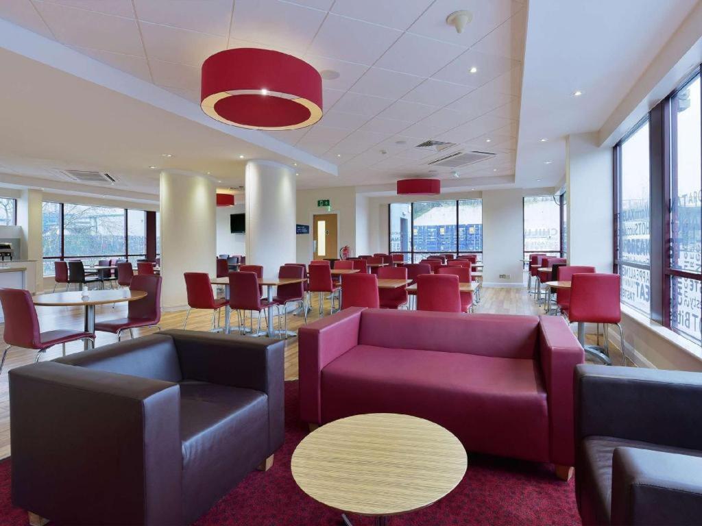 Travelodge Wembley 3*
