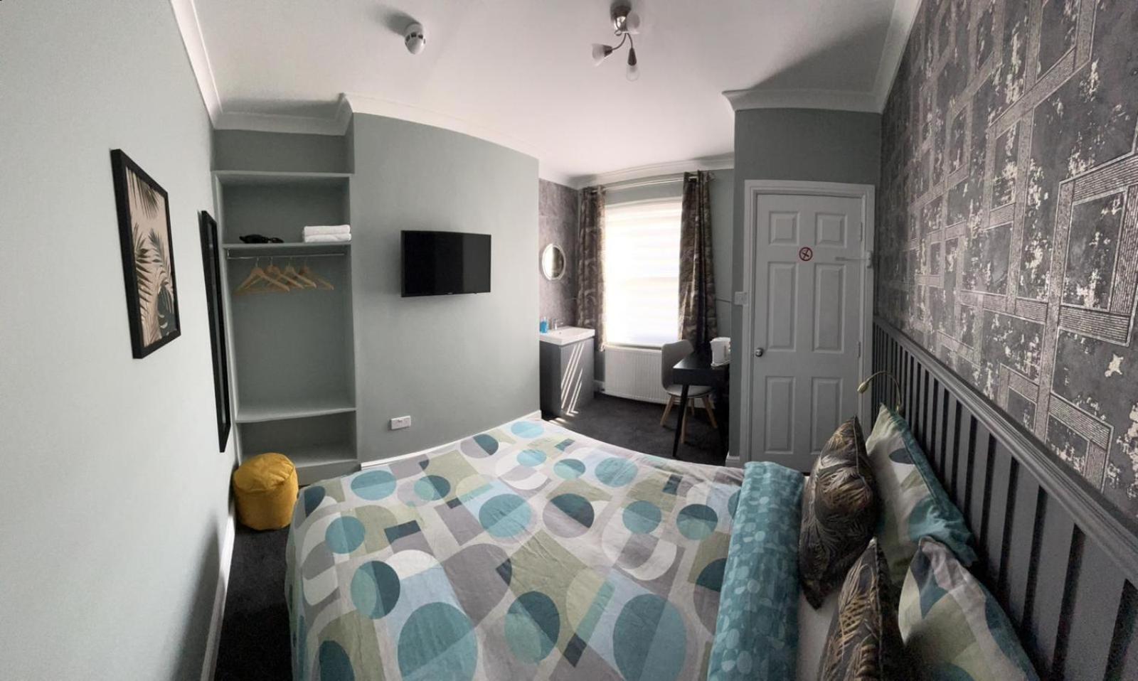 Guest house Charlotte London