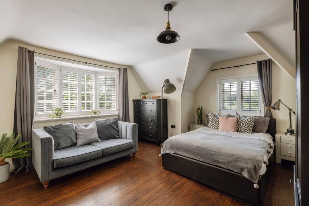 Parea Living - Spacious North House With Big Garden Apartment *