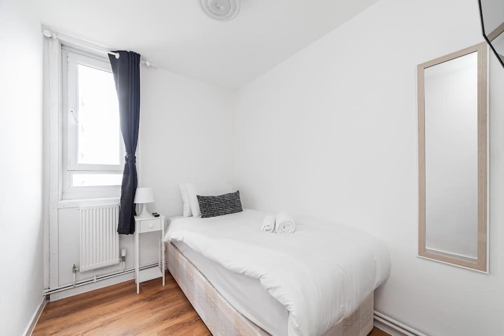 Modern Living In Stylish 3-bed Flat * Londres