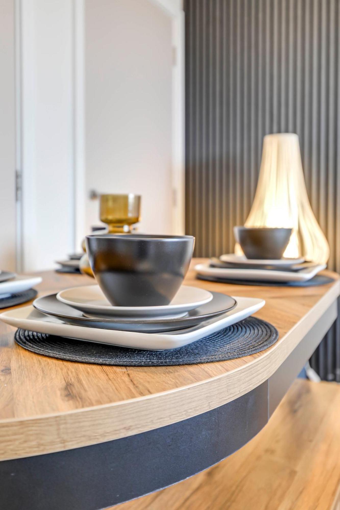 The Quarters - Pioneer Appartement