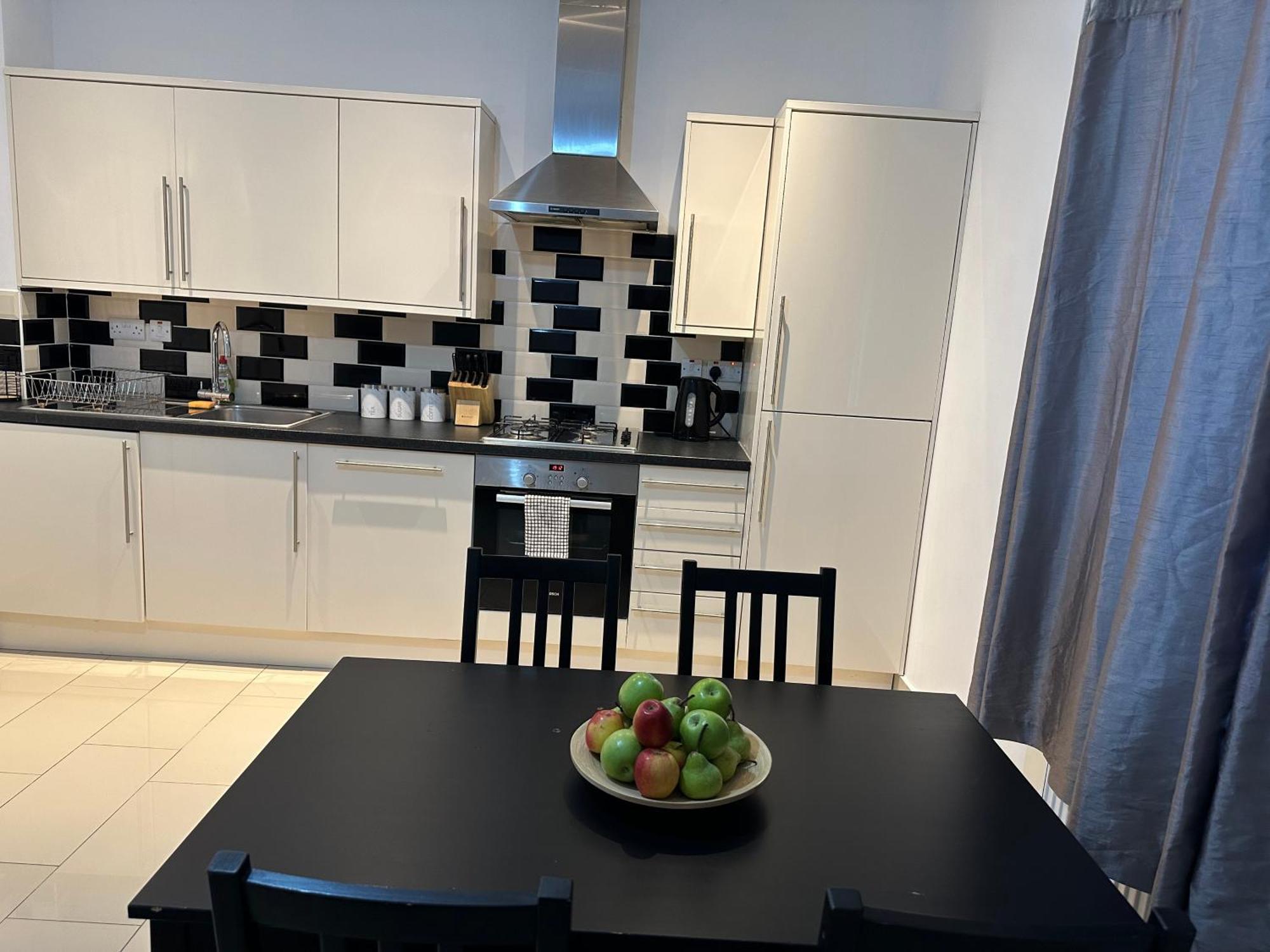 Guest house Westferry *