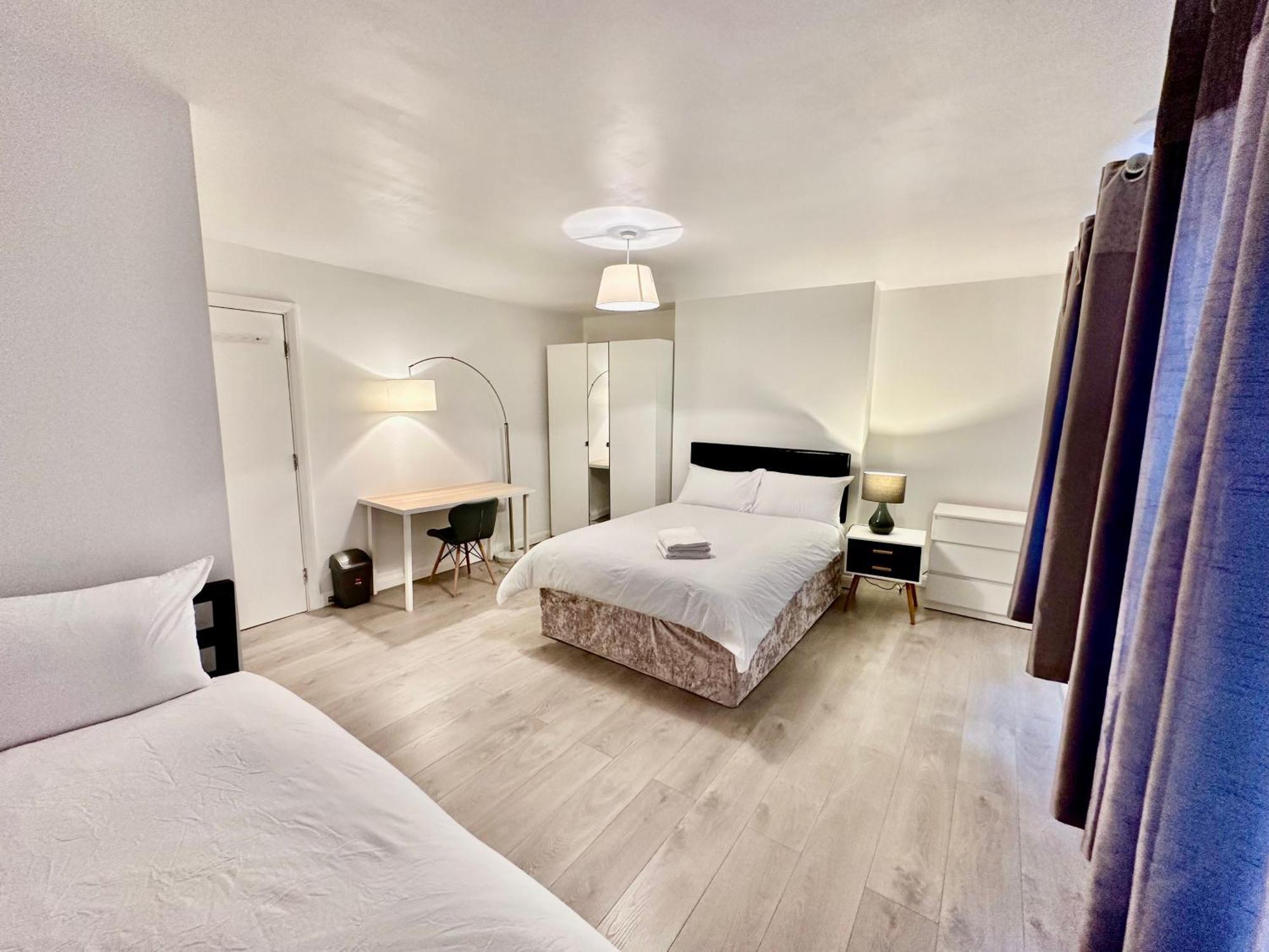 Guest house Westferry