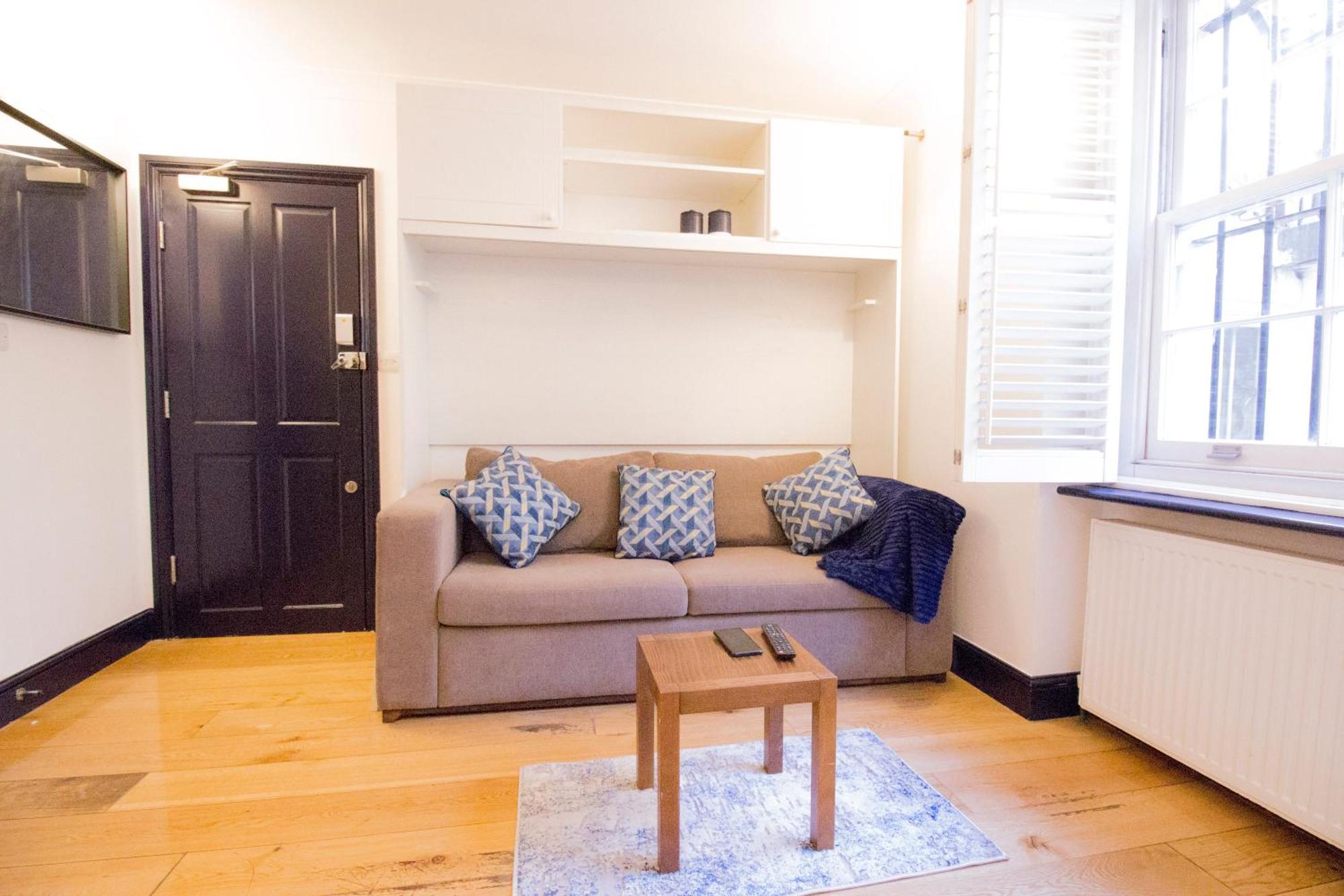 Apartment Thames Residences Hyde Park