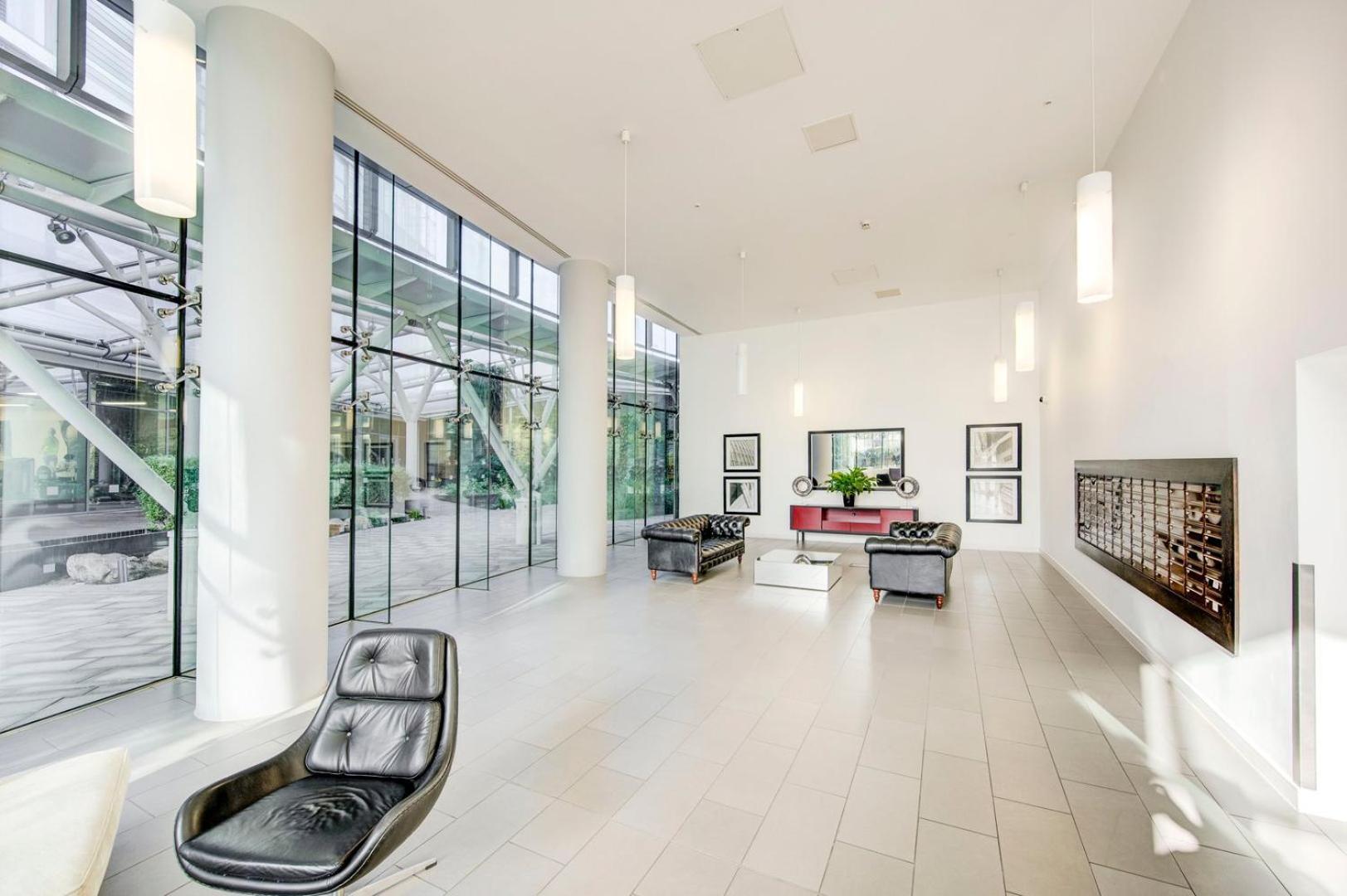 Guestready - Modern Charm Near Centre Leilighet