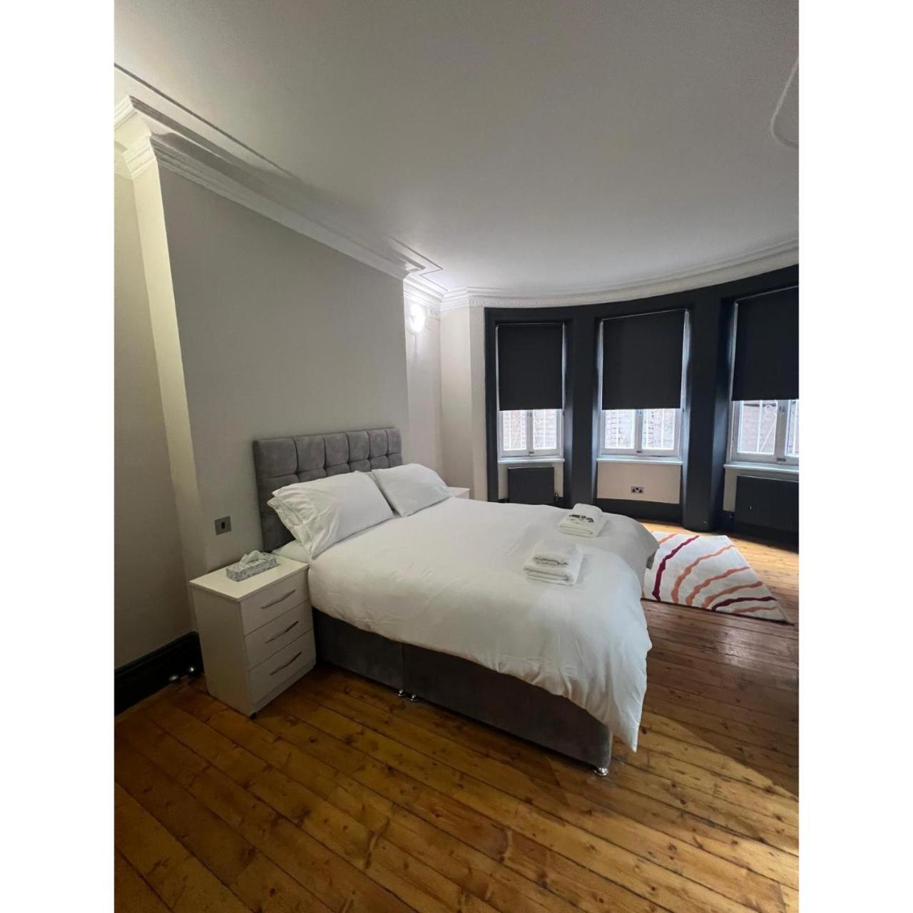 Fabulous 3 Bed Flat Near Edgware Road Station Leilighet London