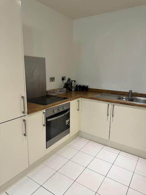 Cosy 1 Bed Near Excel Londres