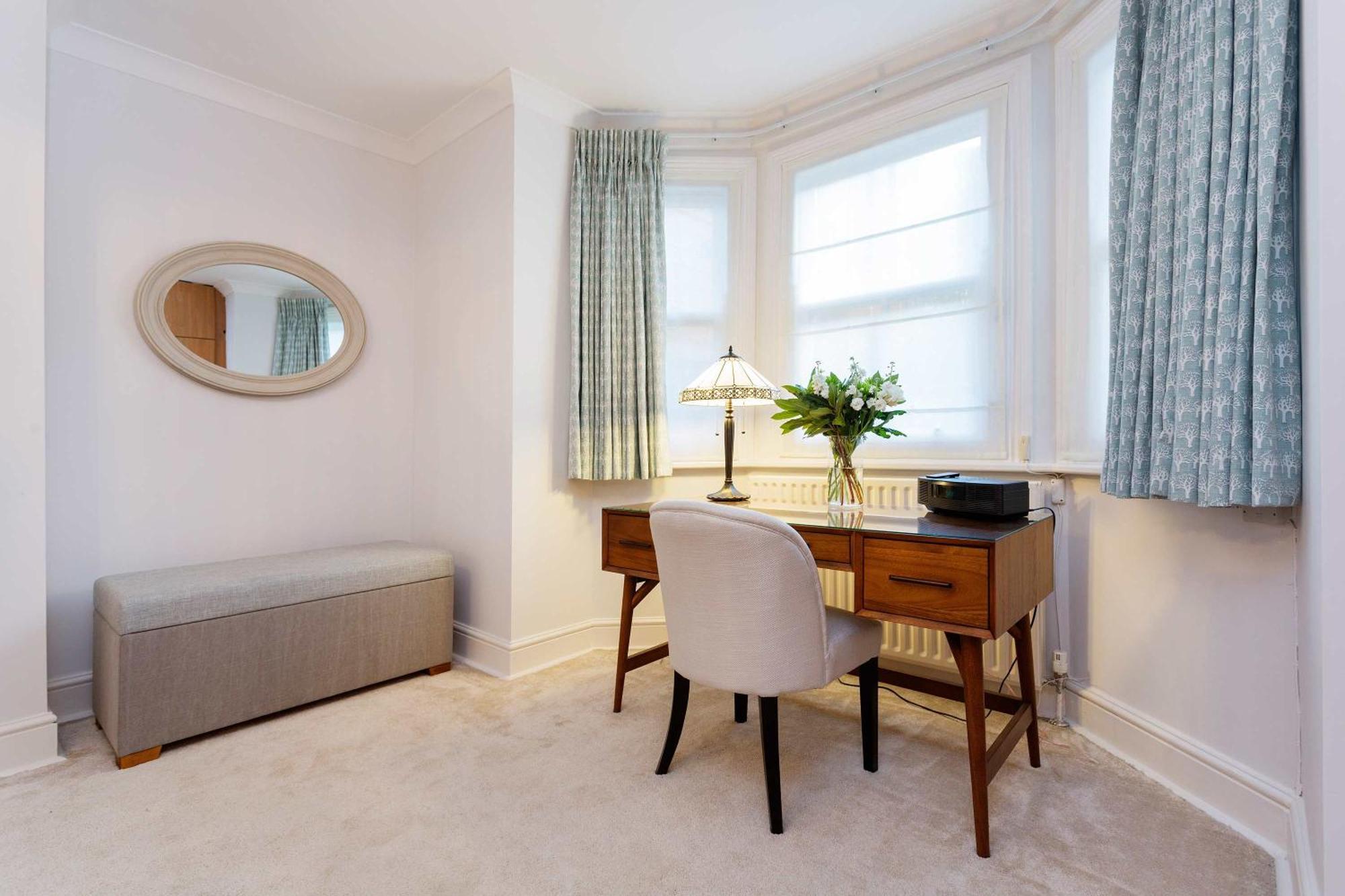 Veeve - Village Beauty Apartment London