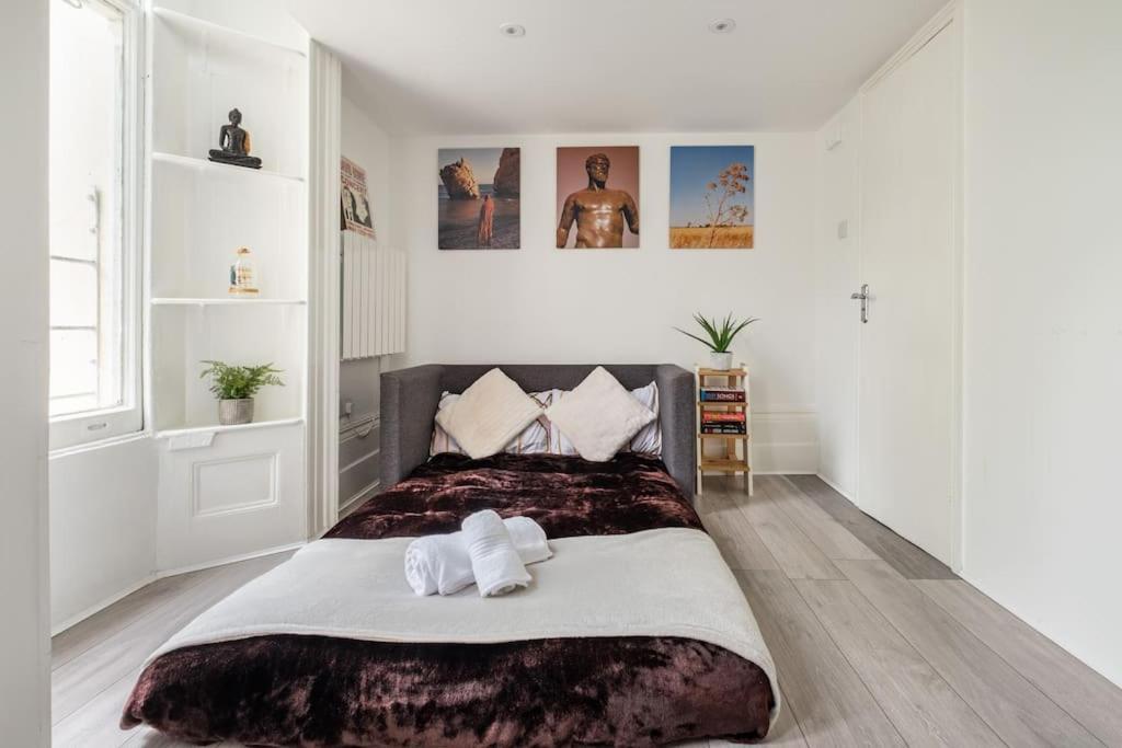 West Oasis - Escape From Chaos Appartement Londen