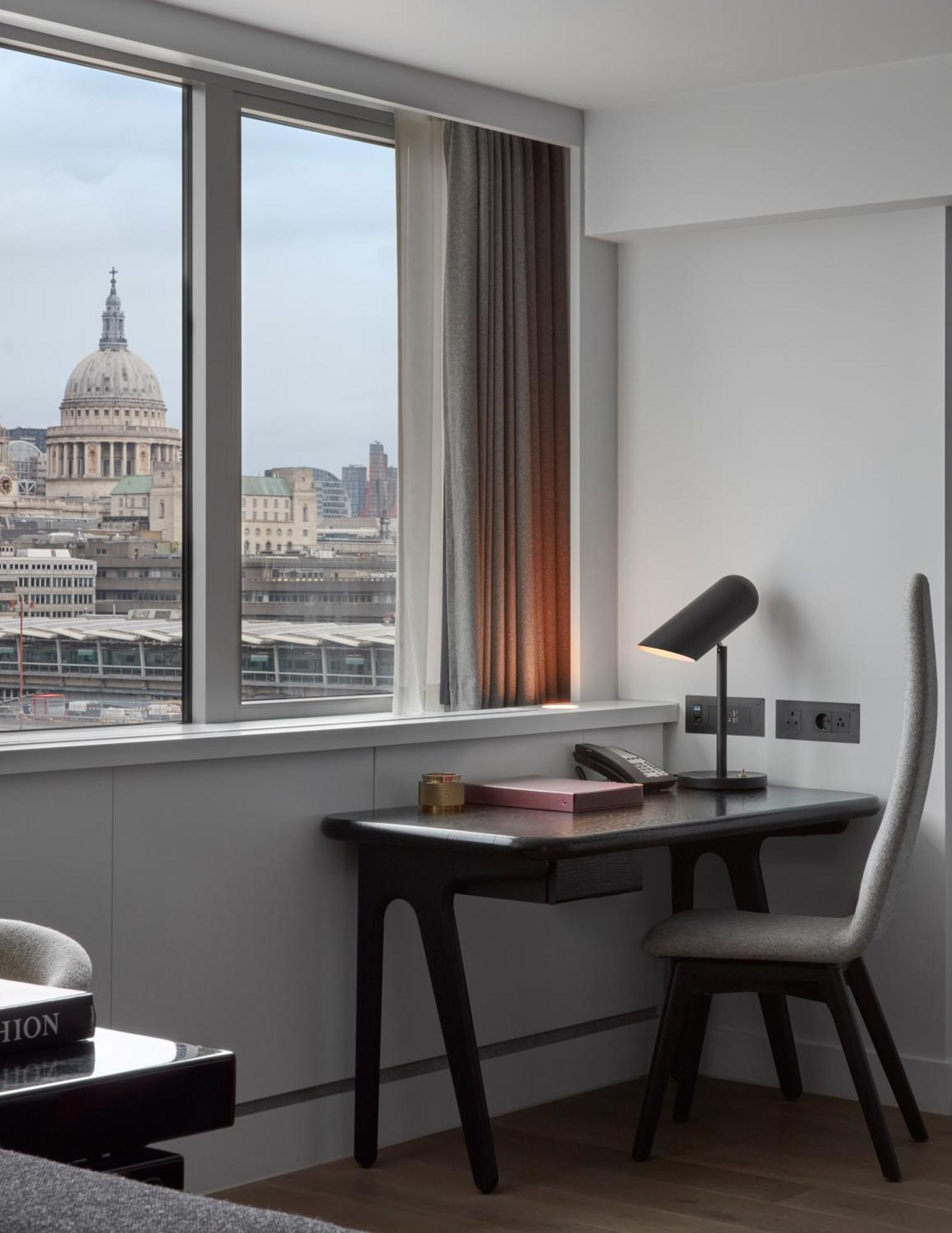 Hotel Sea Containers