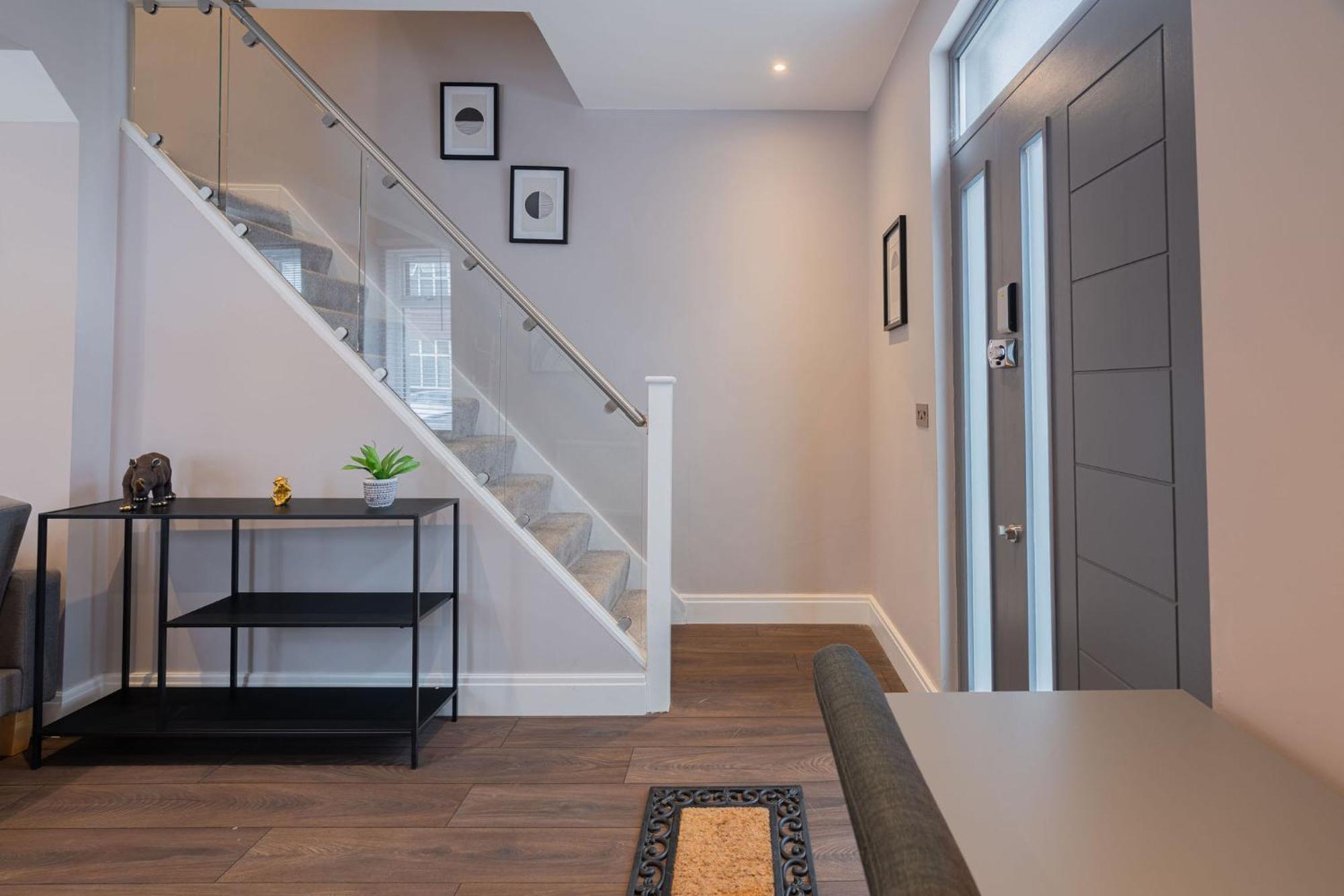 Feriehus Stunning 3 Bd House-tottenham Hotspur Stadium-parking And Wifi Free