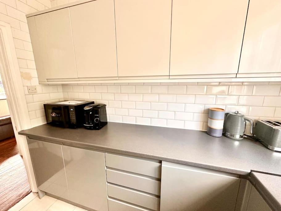 5 Bed In Se12 Appartement Londen