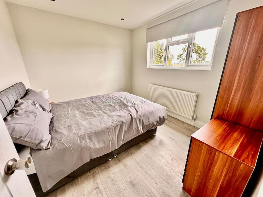 Appartement 5 Bed In Se12 Londen