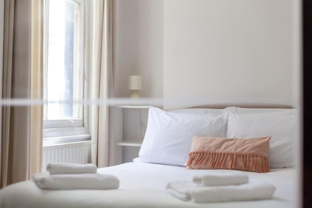 Incredible Location In Central - 2bed