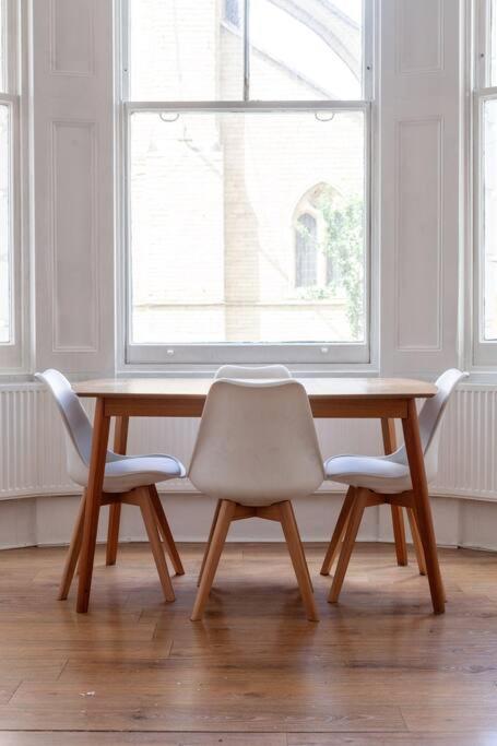 Apartment Incredible Location In Central - 2bed London