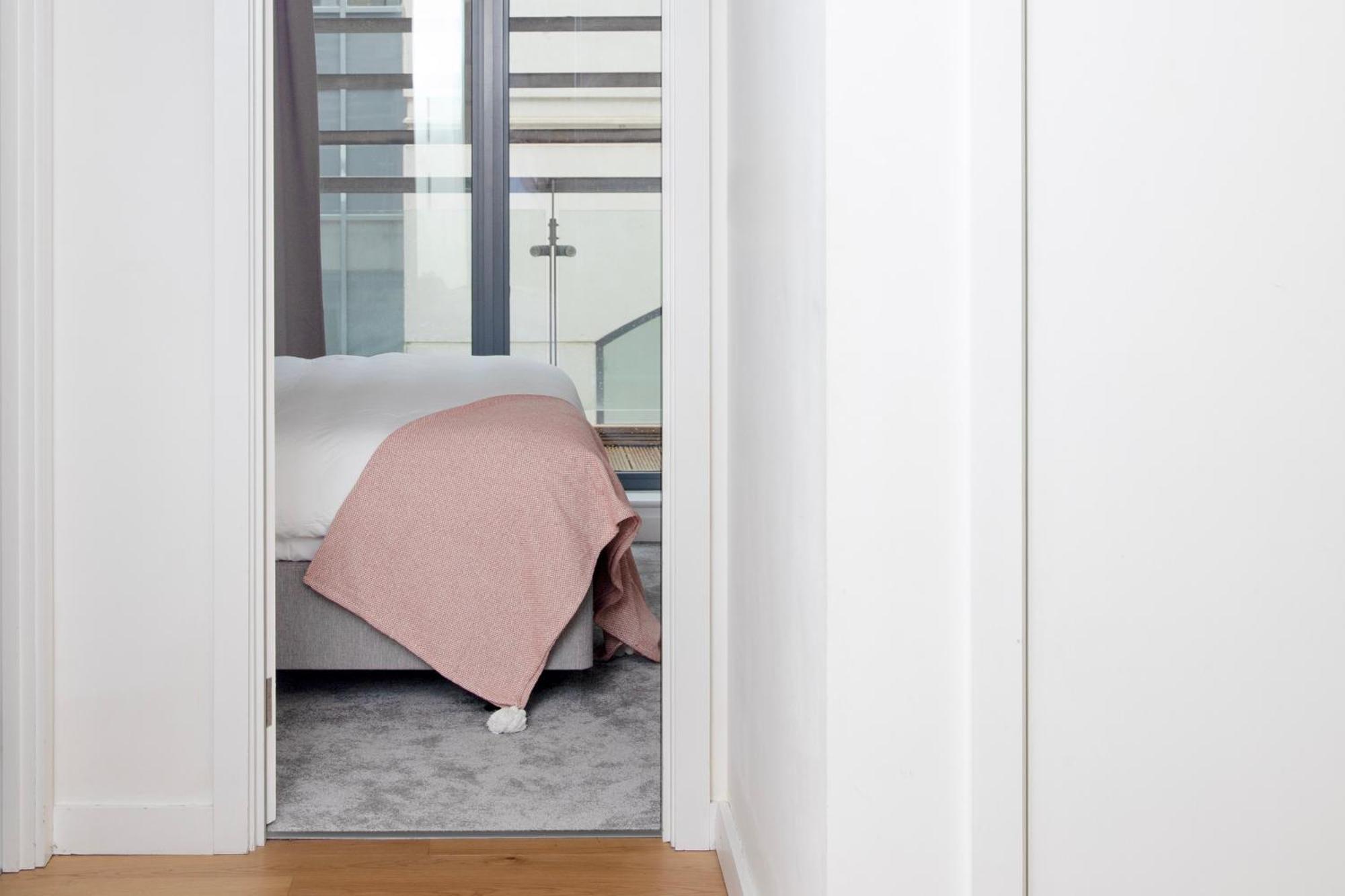 Bob W Tower Hill Residences Apartment London