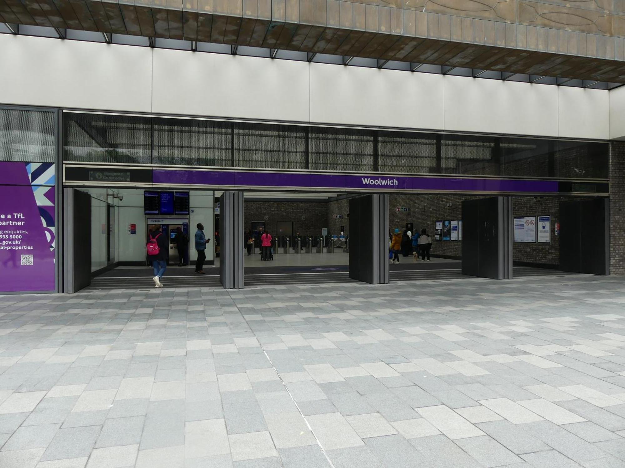 Apartment 2 Bed Flat, Dedicated Workspace, Parking, 4ktv
