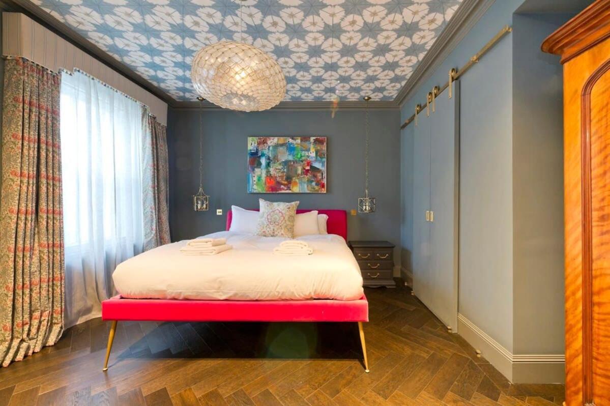 Long Discounts - 3 Bed Kensington Garden Flat Apartment London