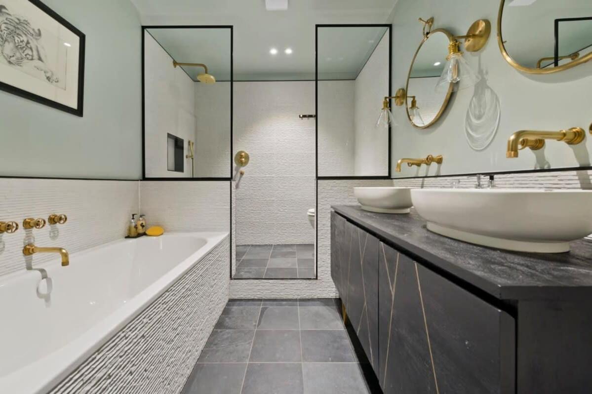 Long Discounts - 3 Bed Kensington Garden Flat Apartment *