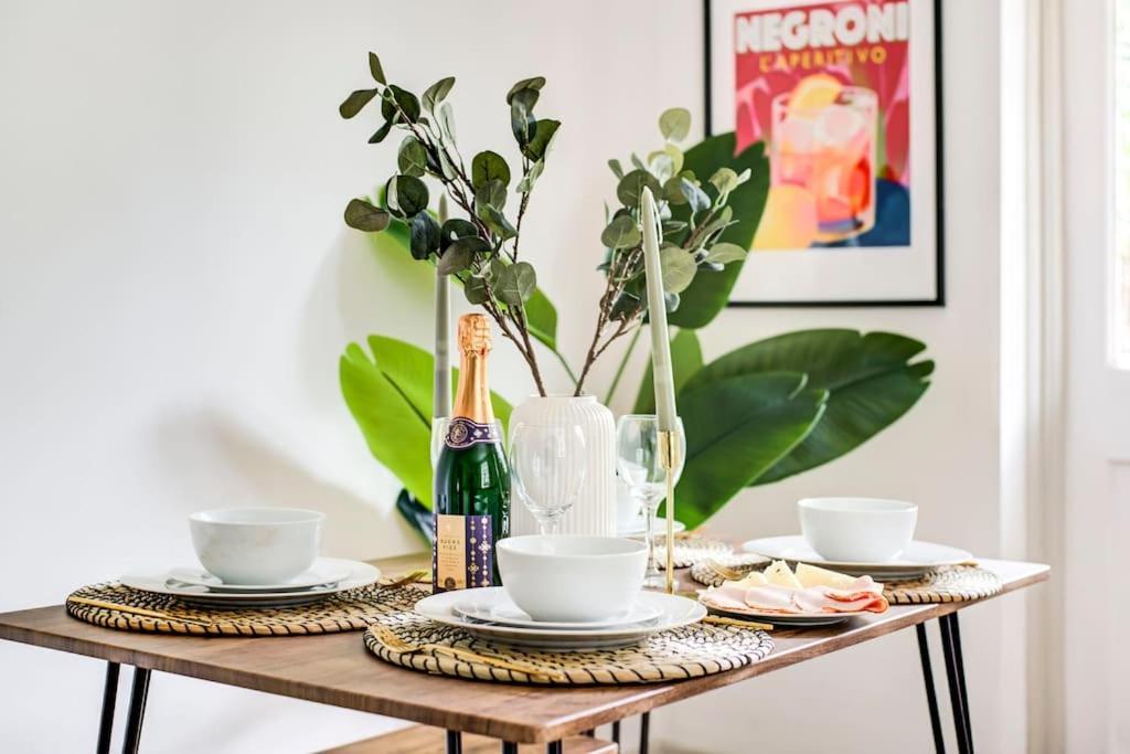 Apartment Heart Of Hackney 2bed Garden Flat Sleeps 6 *