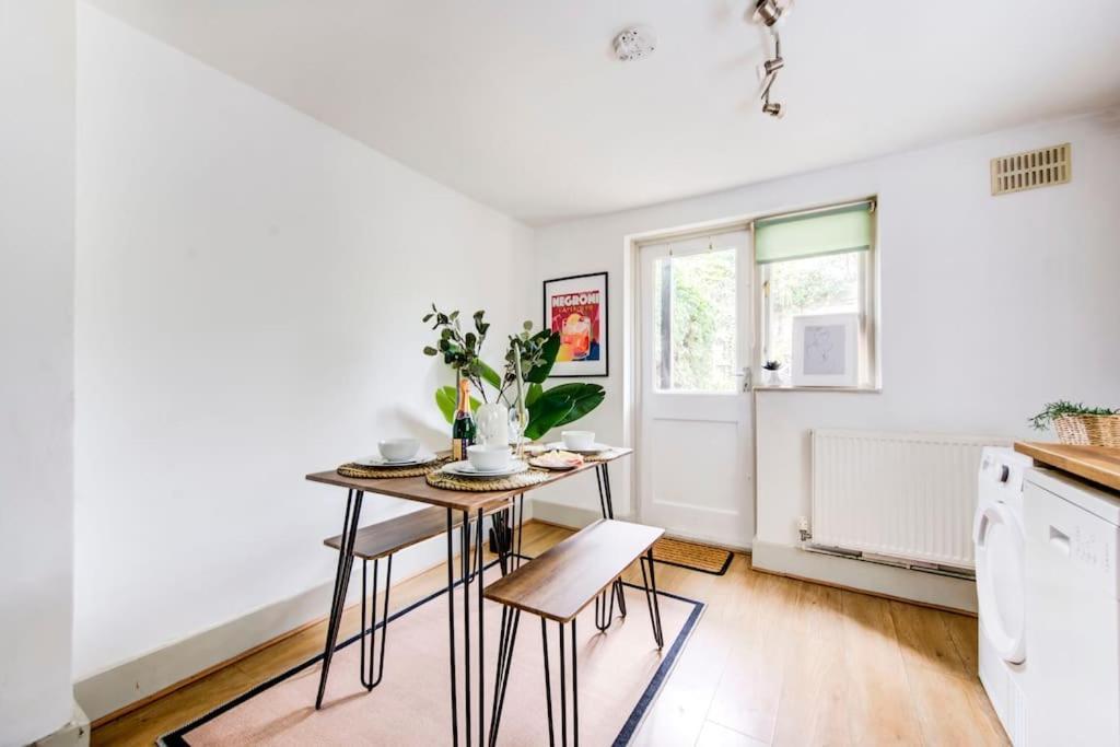 Apartment Heart Of Hackney 2bed Garden Flat Sleeps 6 *