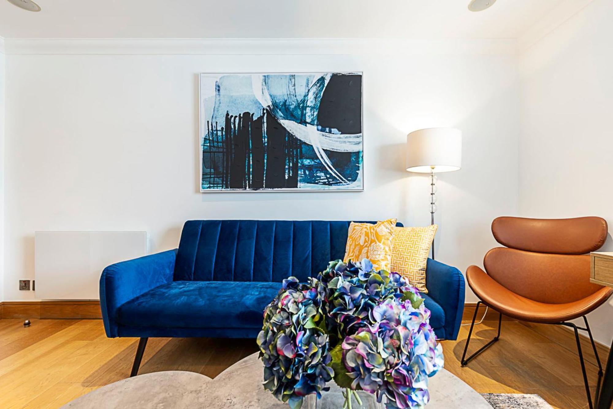 Elegant And Cosy Family In Marylebone Apartment London