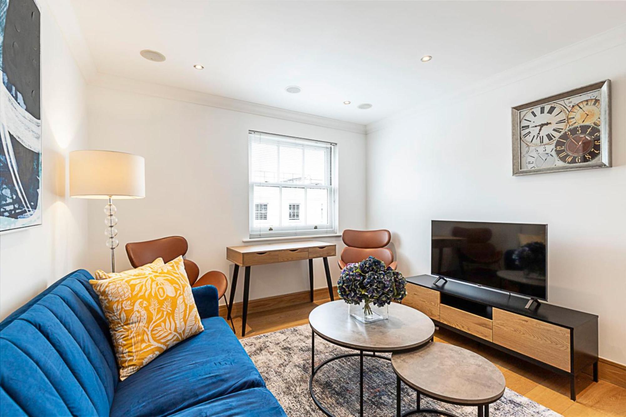 Elegant And Cosy Family In Marylebone London