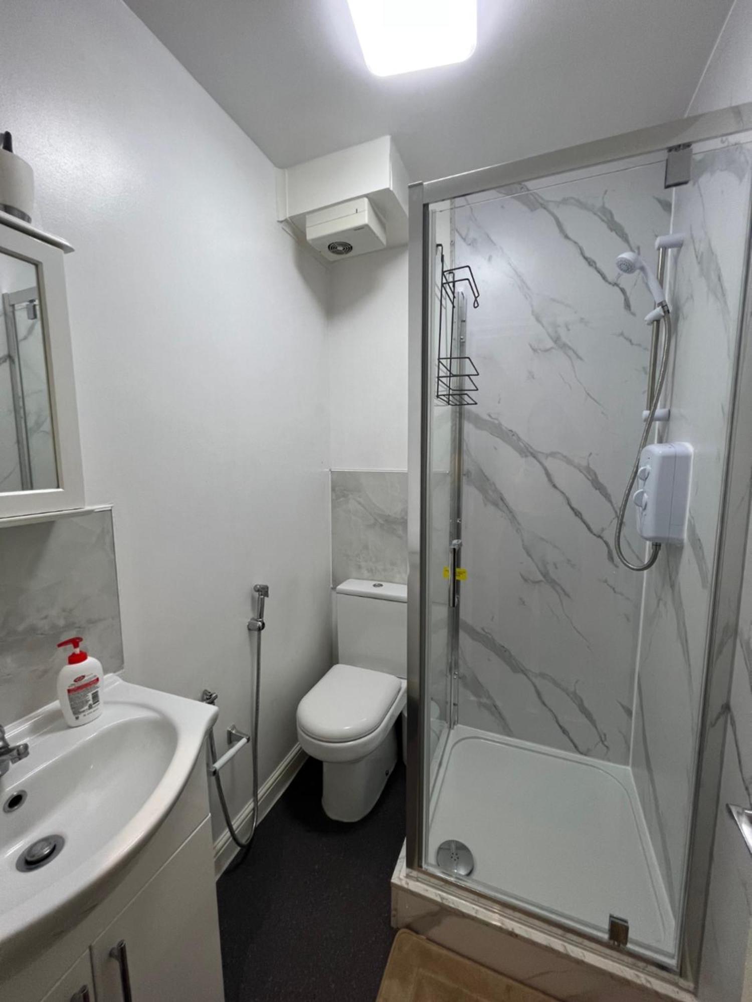 Apartment Comfy 2 Bedroom - Finchley Road, London