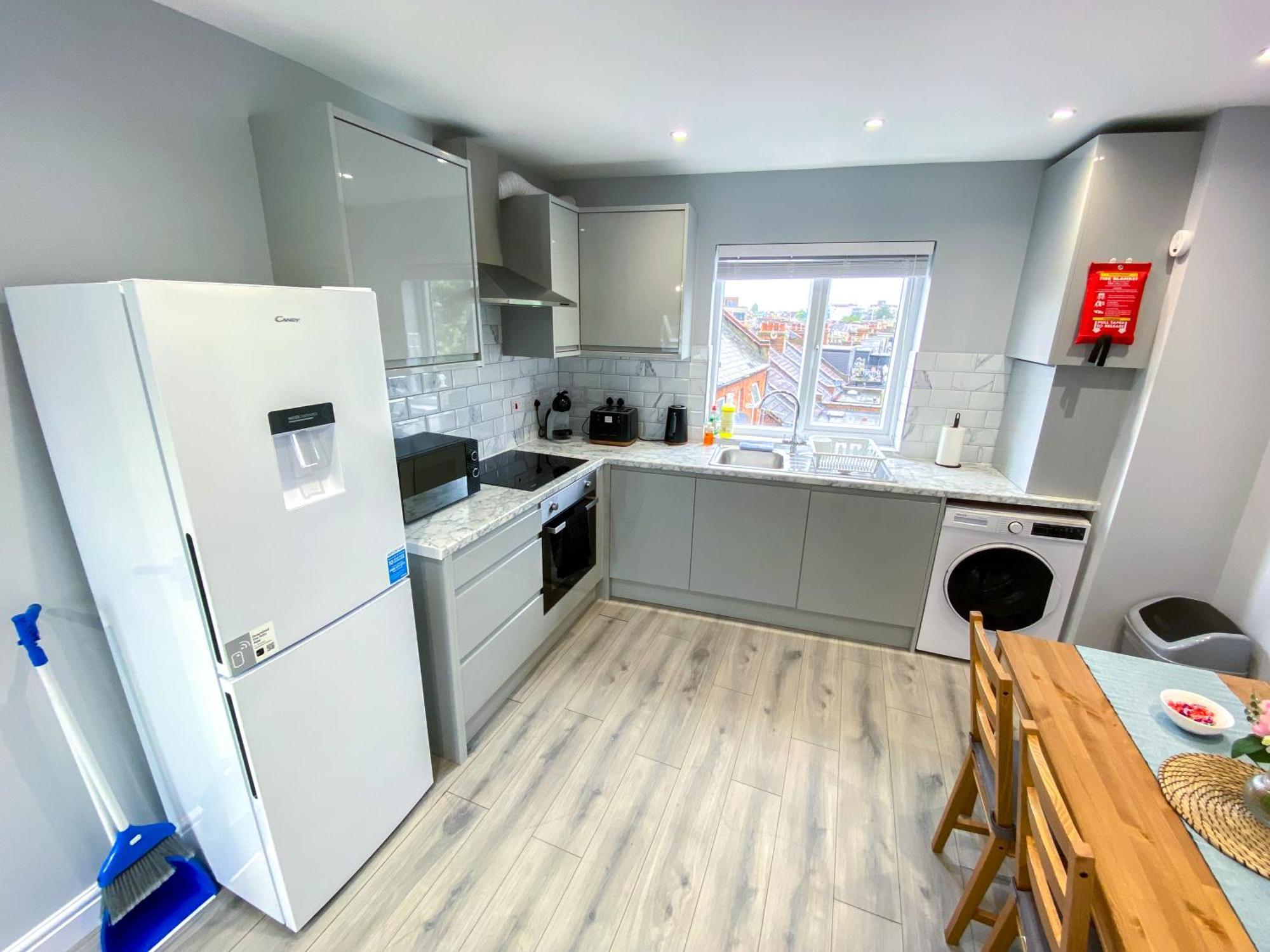 Appartement Large 1-bedroom Flat, 5 Guest, - F4