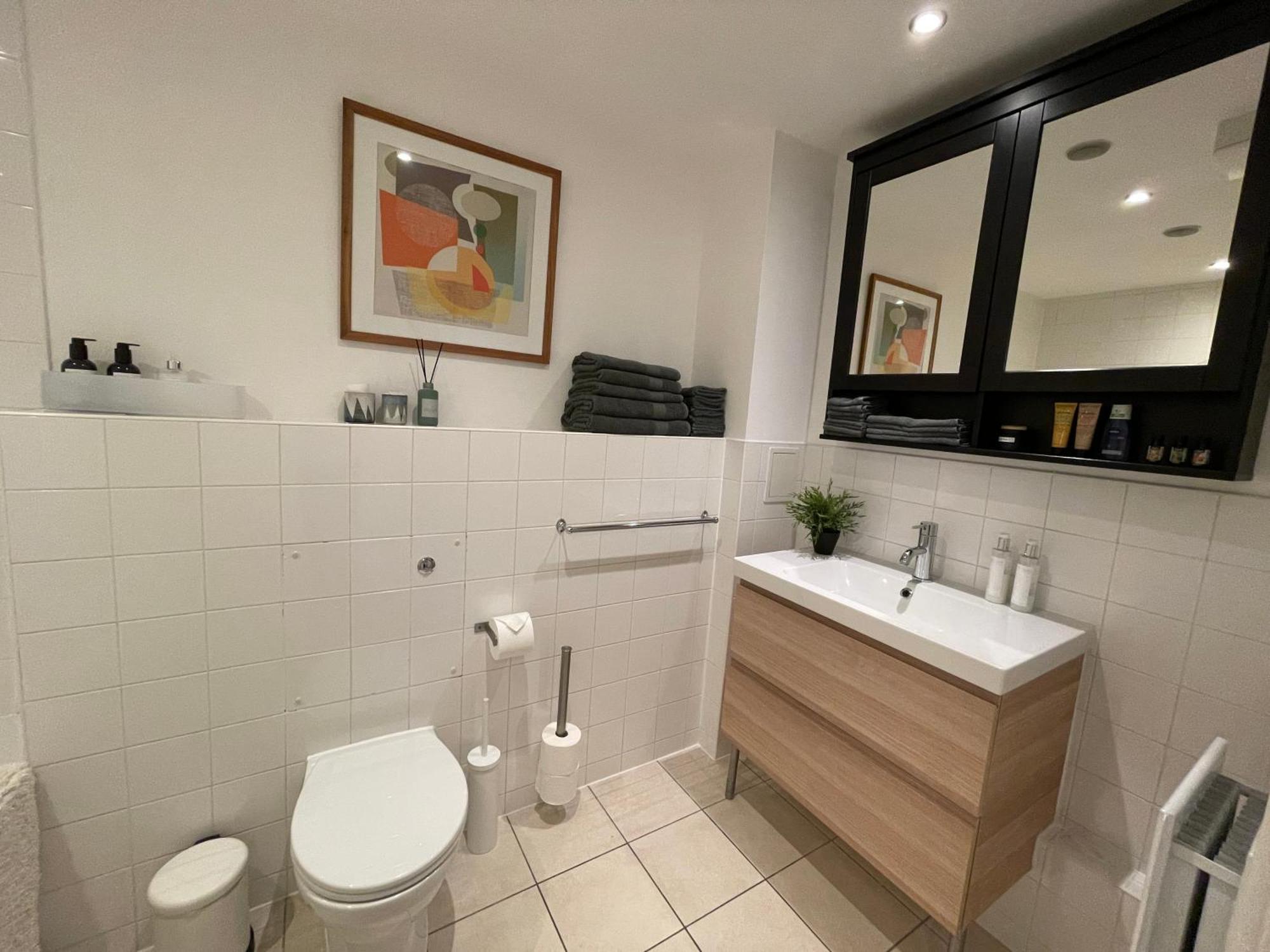 Lombok Near Old Street,islington,angel * London